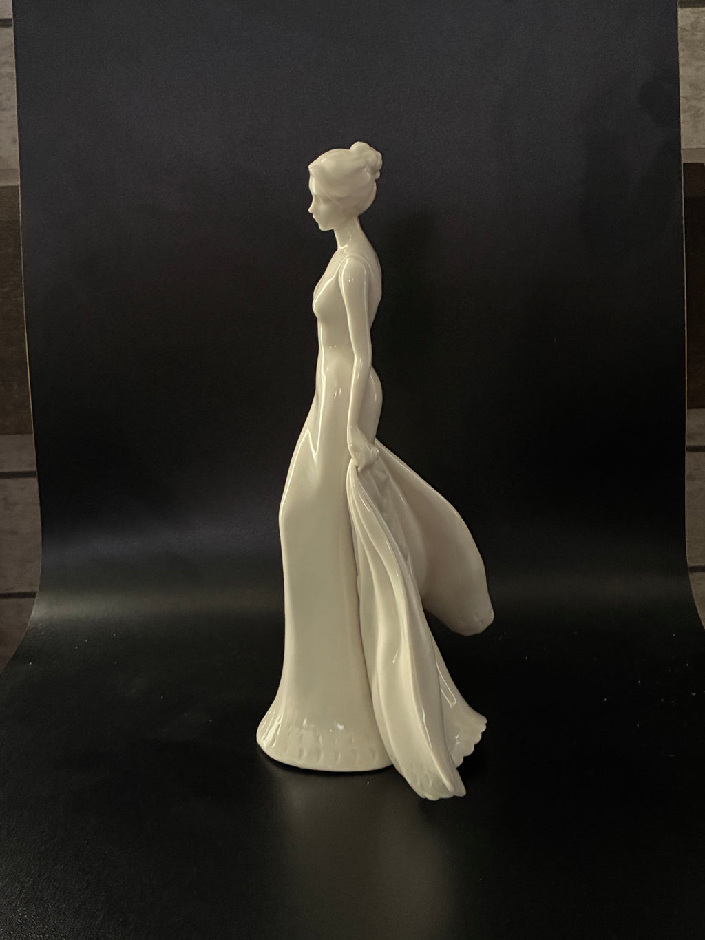 Elegance Porcelain Woman Figurine