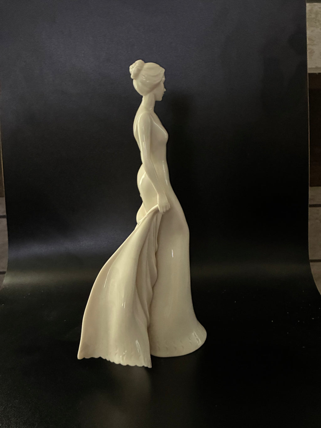 Elegance Porcelain Woman Figurine
