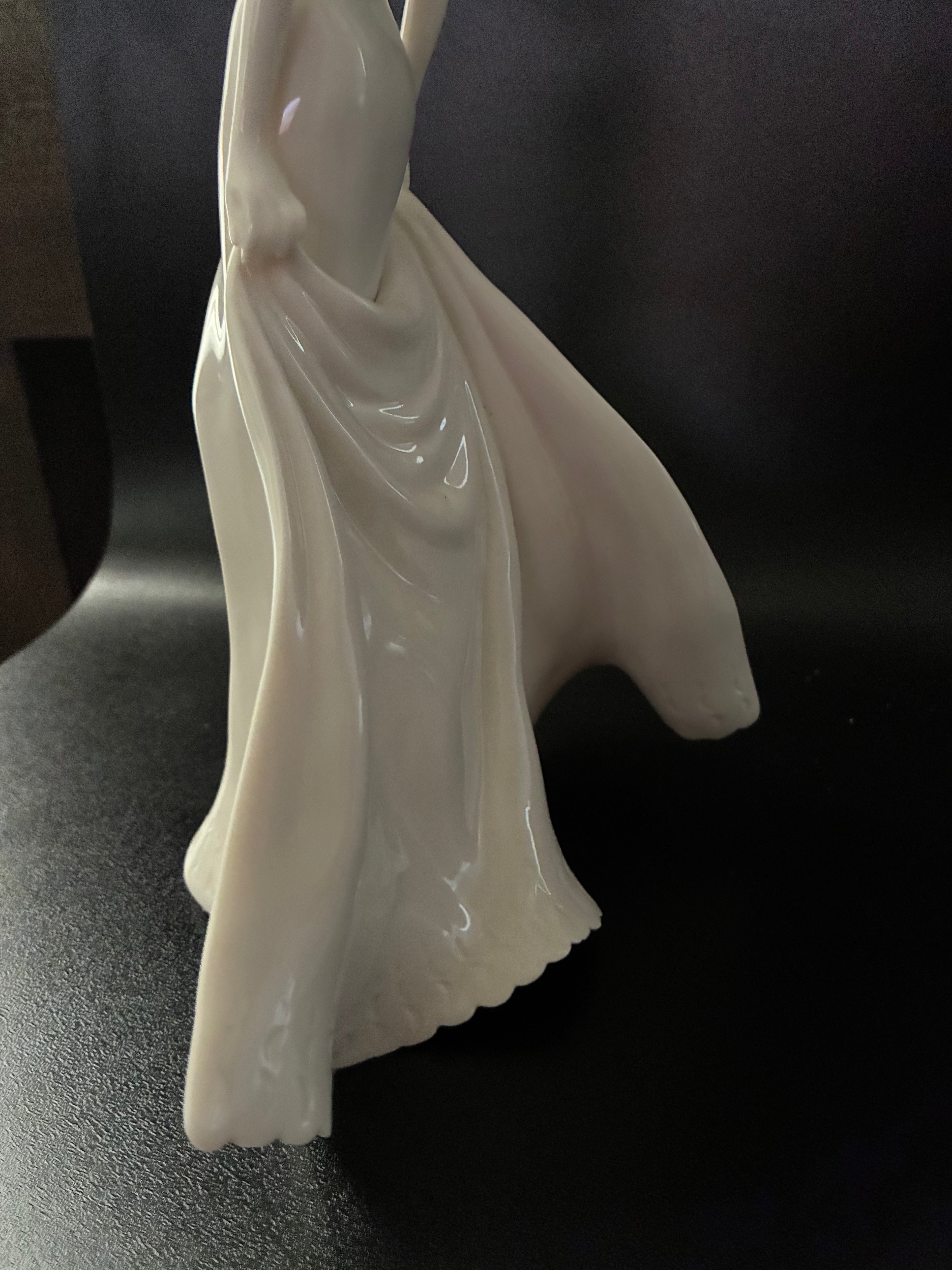 Elegance Porcelain Woman Figurine